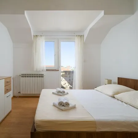 Villa Olea Velika Cista (Sibenik-Knin)