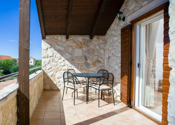 Olea Velika Cista (Sibenik-Knin)